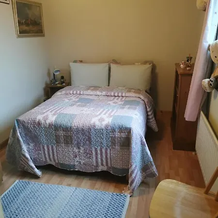 Catherine's Lair A Quiet Peaceful * Westport