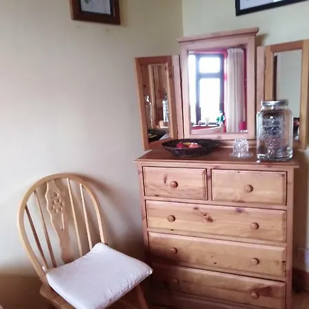 Catherine's Lair A Quiet Peaceful * Westport