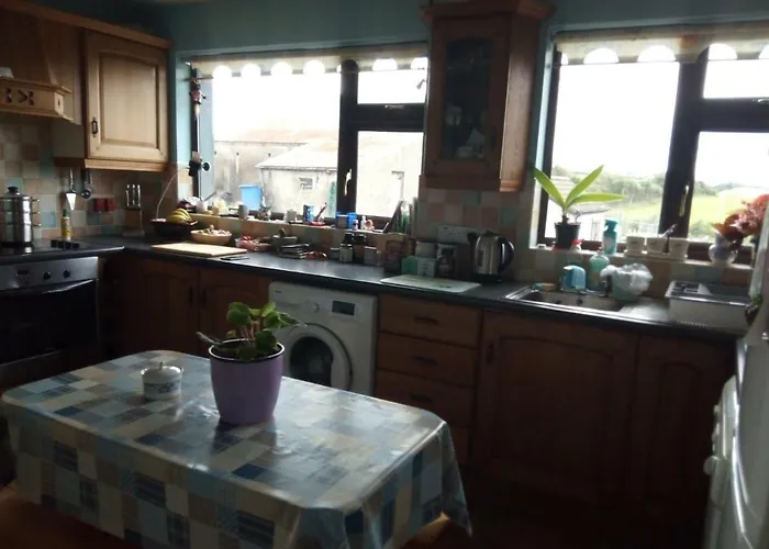 Catherine's Lair A Quiet Peaceful * Westport