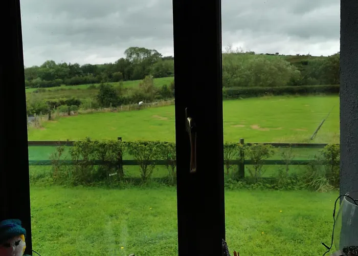 Catherine's Lair A Quiet Peaceful * Westport